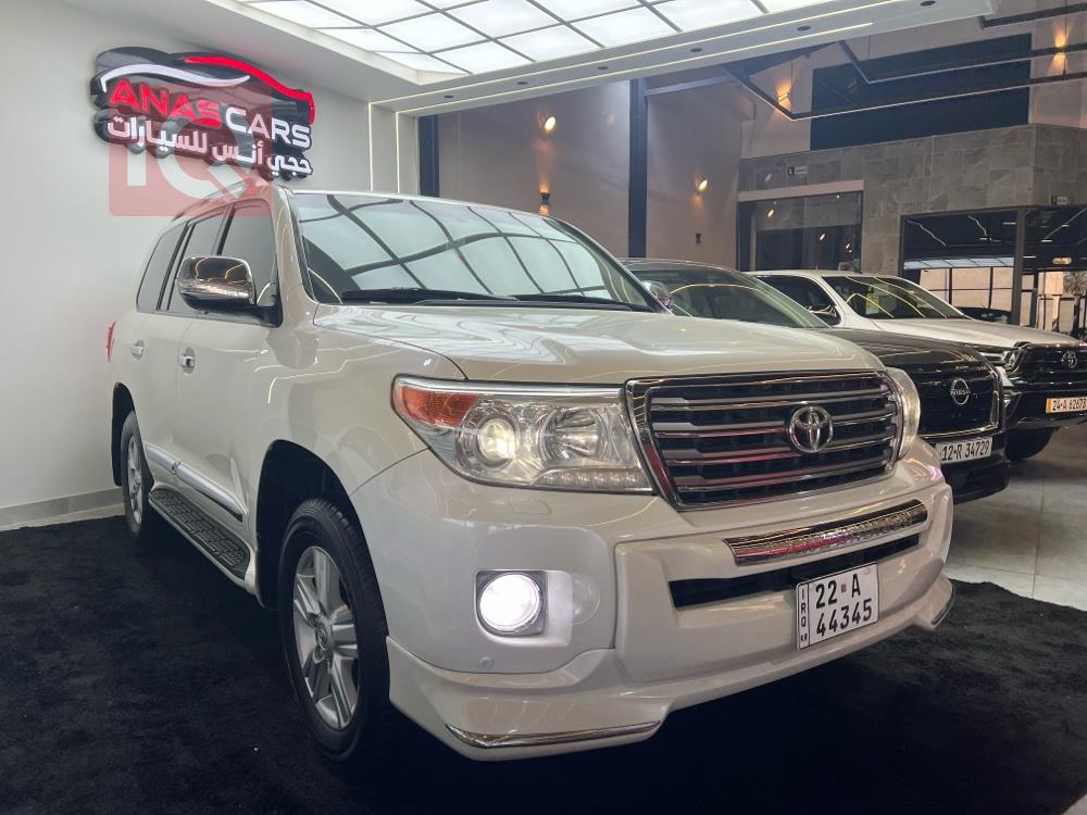 تويوتا لاندكروزر